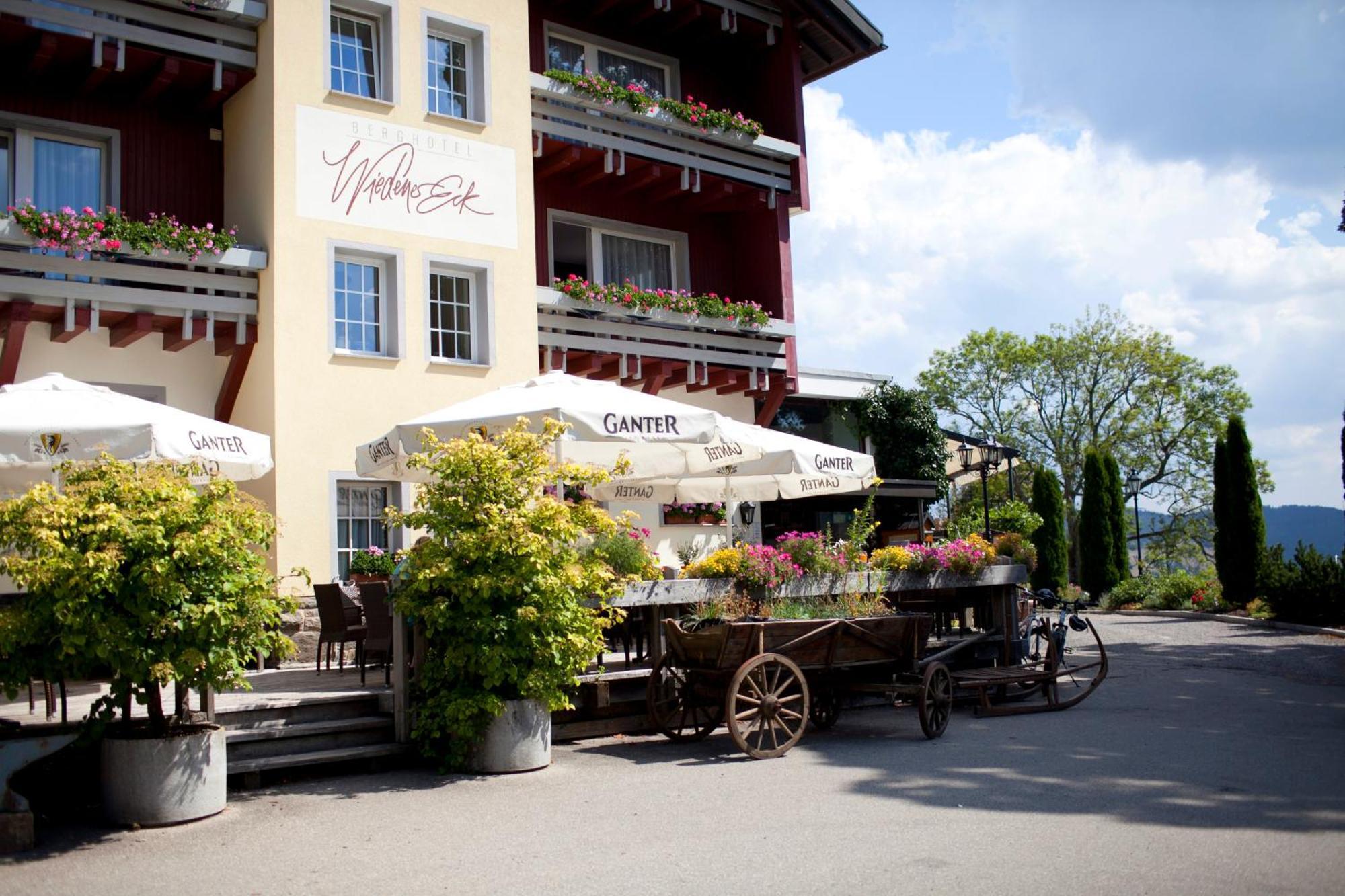 Berghotel Wiedener Eck Exteriör bild